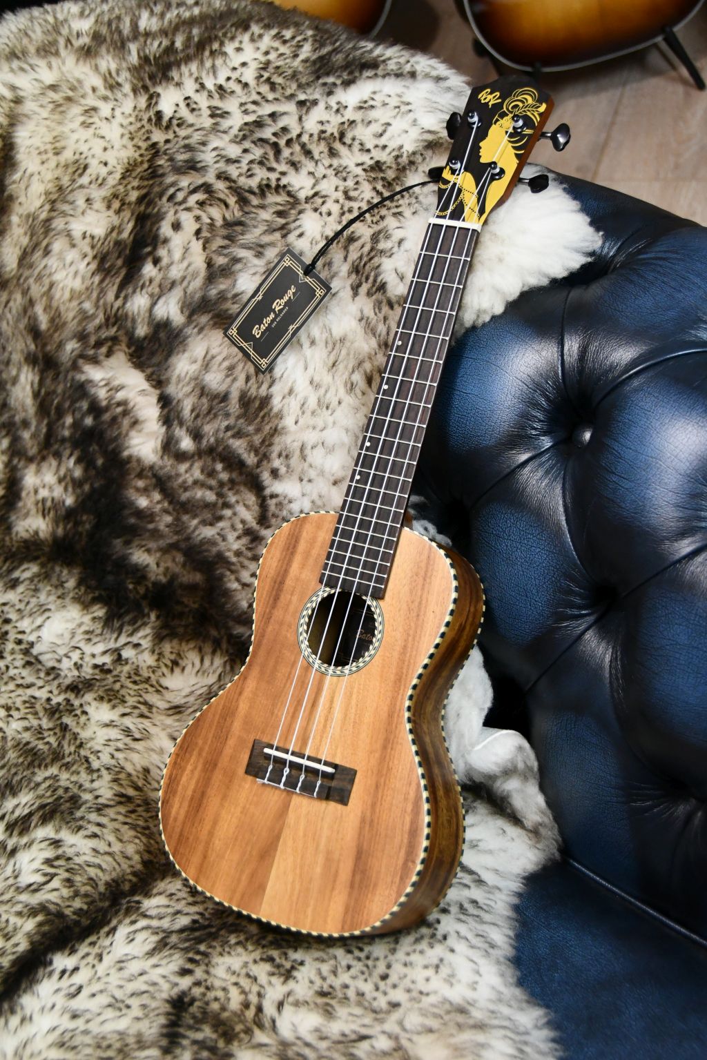 BATON ROUGE UV91-C-NR 20s Edition Konzert-Ukulele