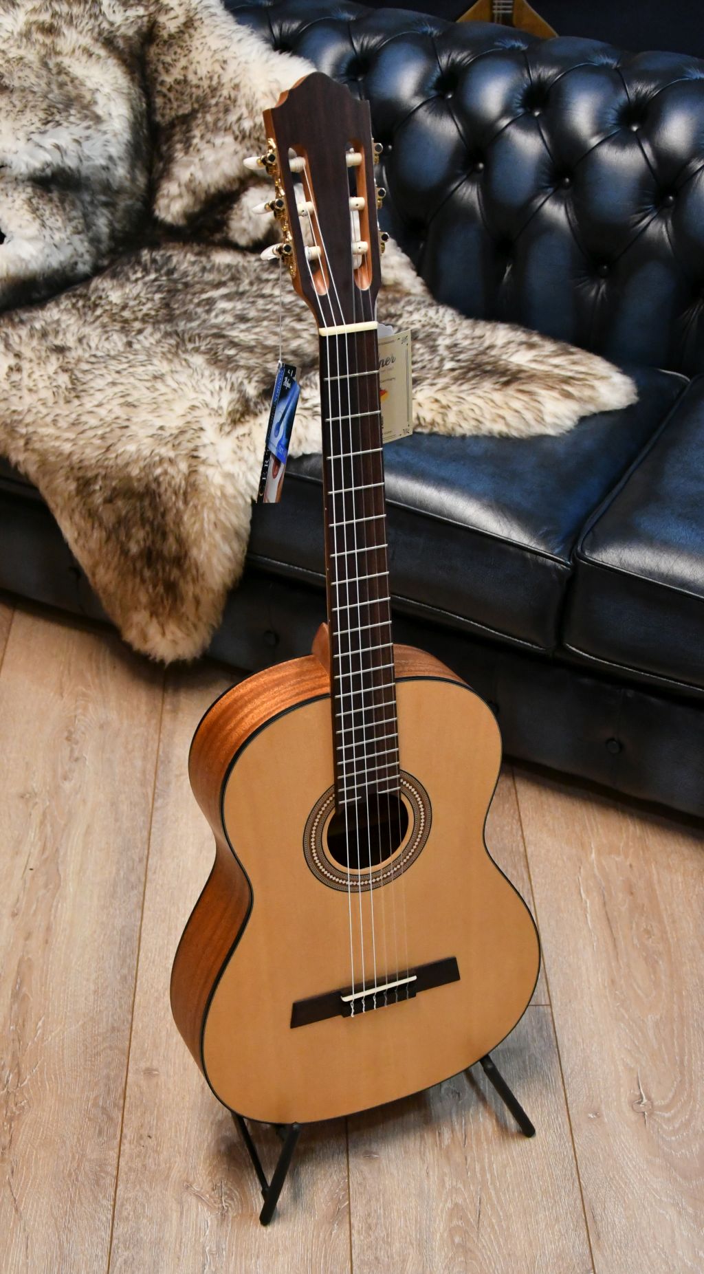 Höfner H-MFM Konzertgitarre