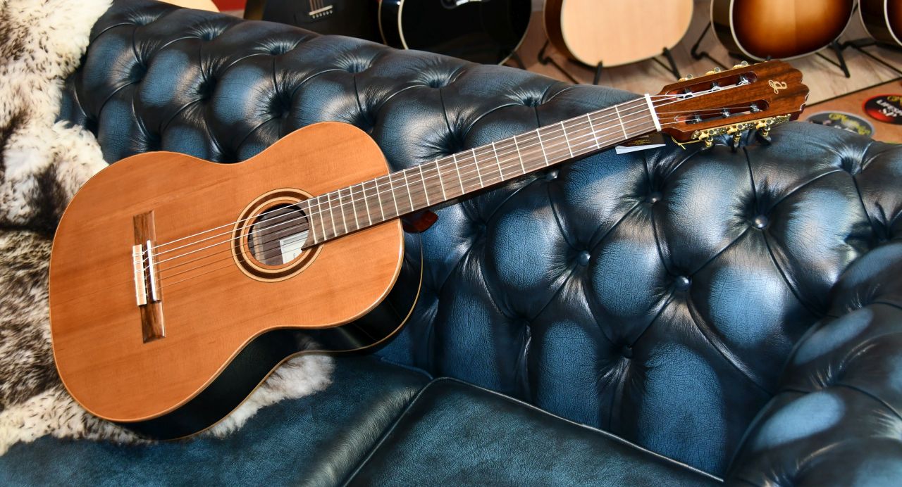 Admira Virtuoso EF Konzertgitarre, Preamp