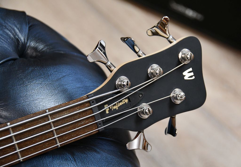 Warwick RockBass Infinity 5-String E-Bass, Nirvana Black inkl. Gigbag