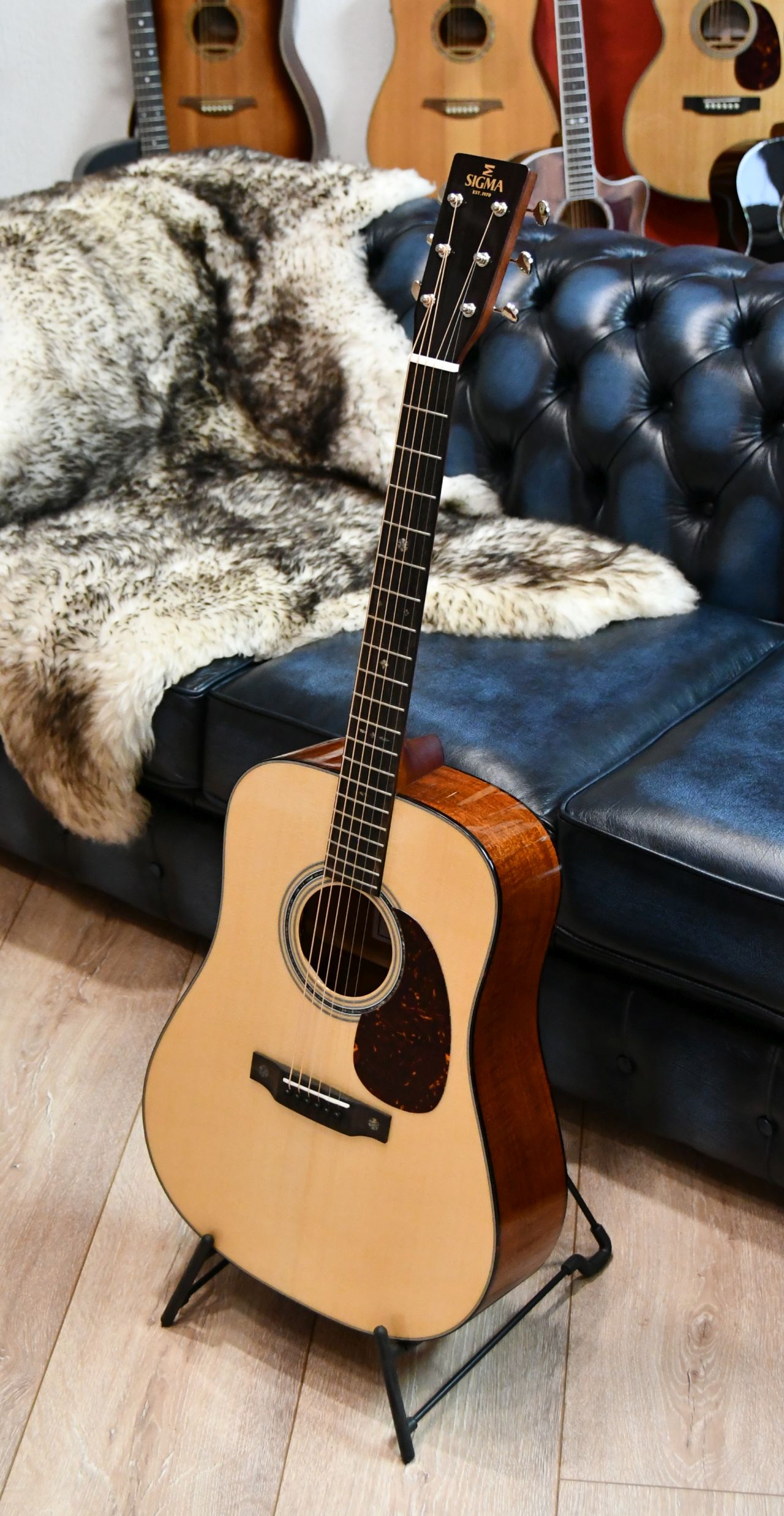 Sigma SDM-18E Limited Westerngitarre