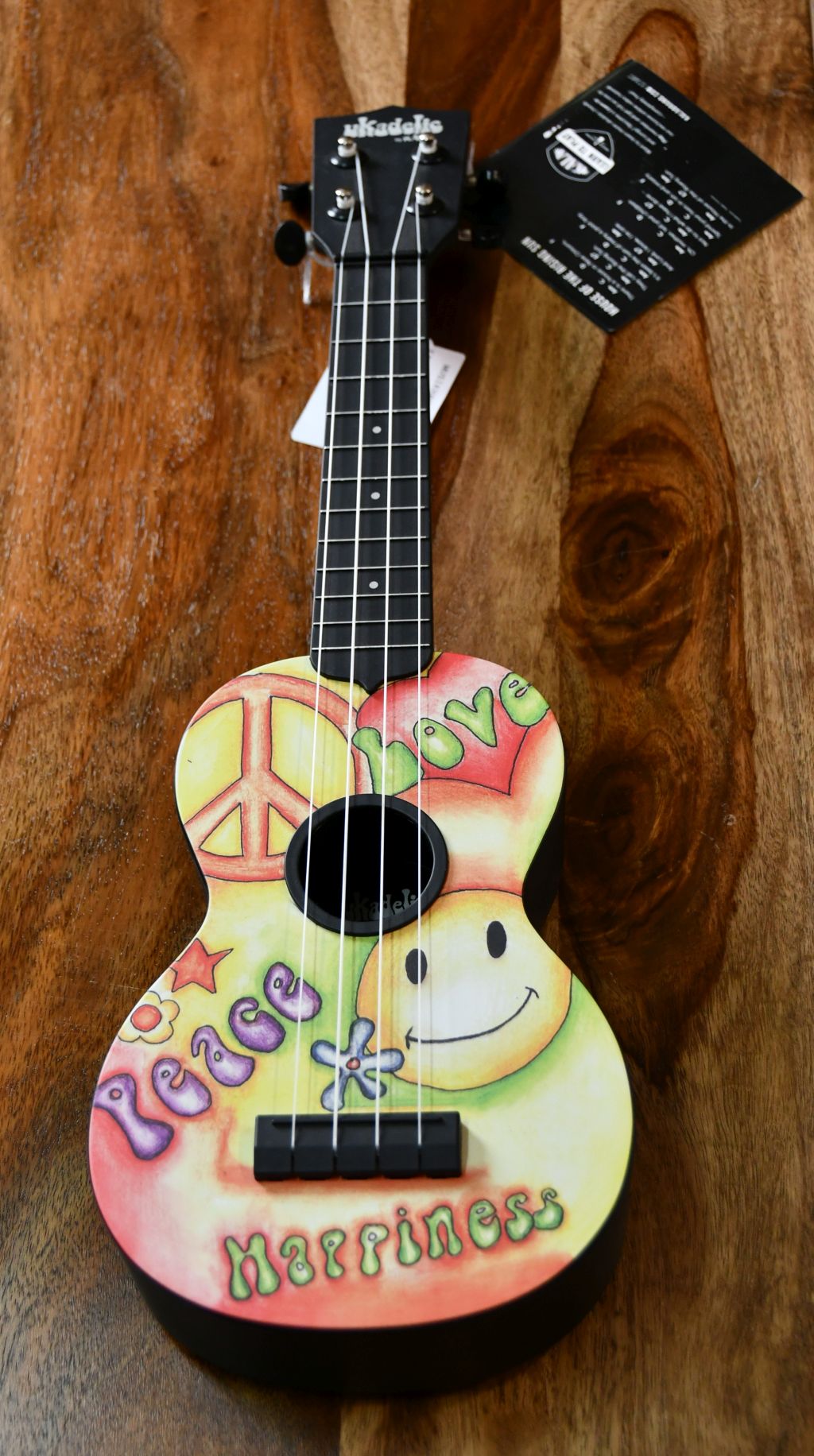 KALA Ukadelic KA-SU-PEACE - Peace Love Soprano Ukulele + Tasche