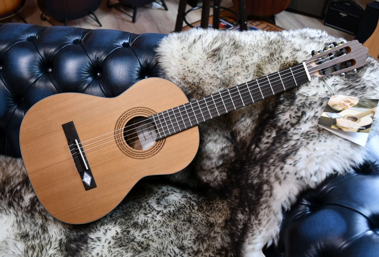 LA MANCHA Rubinito CM/53 Konzertgitarre 1/2