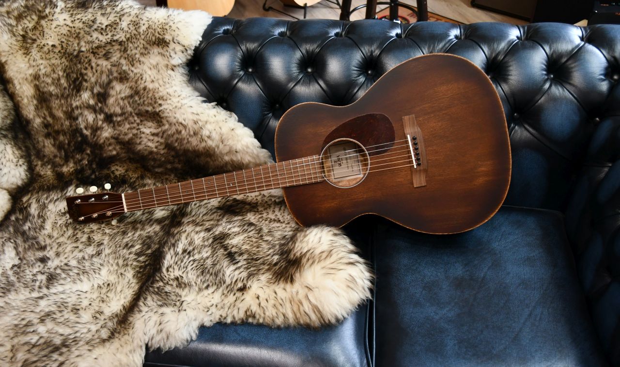 SIGMA 000M-15E AGED Westerngitarre Mahagoni