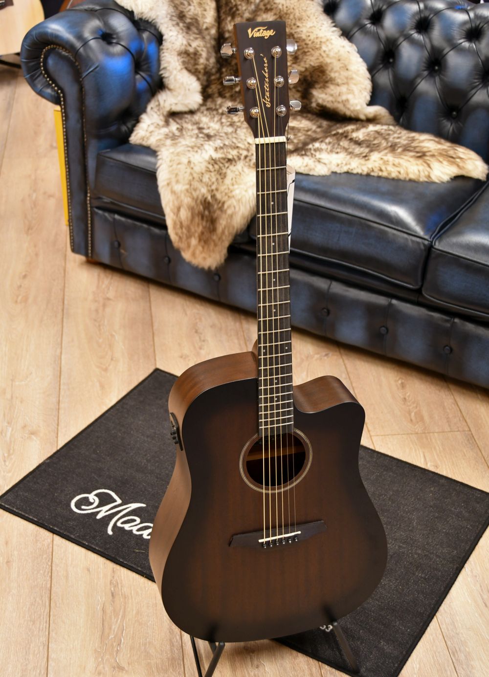 Vintage Acoustic VE440WK Dreadnought Westerngitarre (Ausstellungsstück)