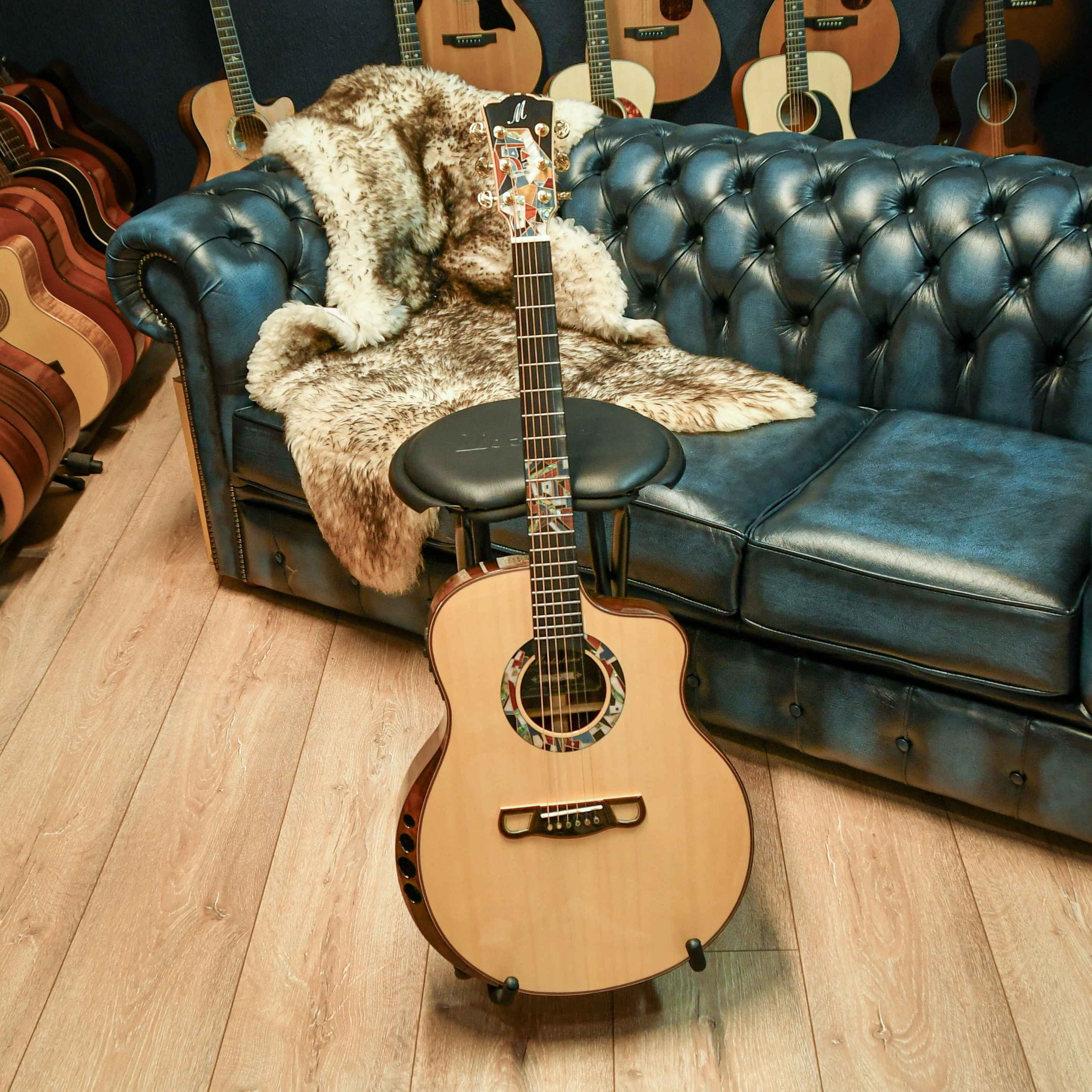 MERIDA "Poison" Westerngitarre, Grand Jumbo Cutaway