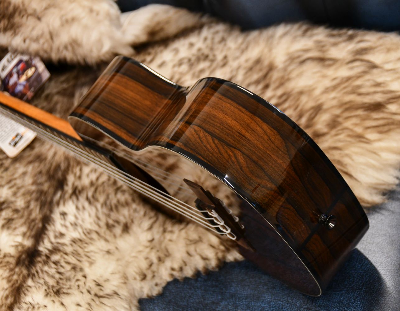 KALA KA-ZCT-T - Ziricote Tenor Ukulele mit Tasche (UB-T)