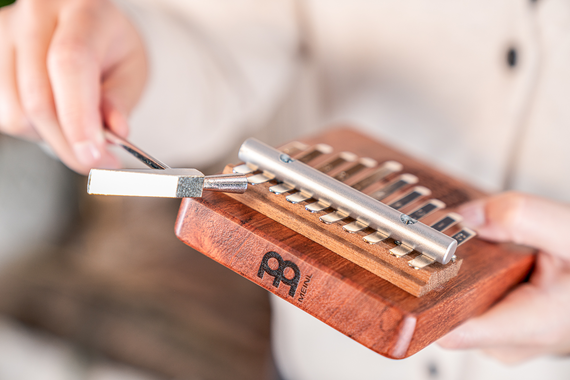 MEINL KL1002FOL Sonic Energy Solid "Flower of Life" Kalimba, 10 Töne