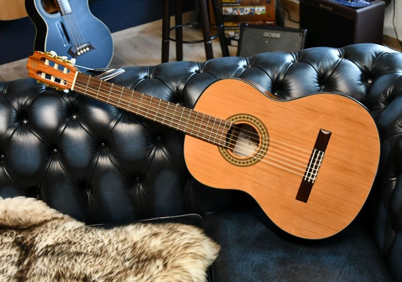 Admira A1 Spanische Konzertgitarre 4/4