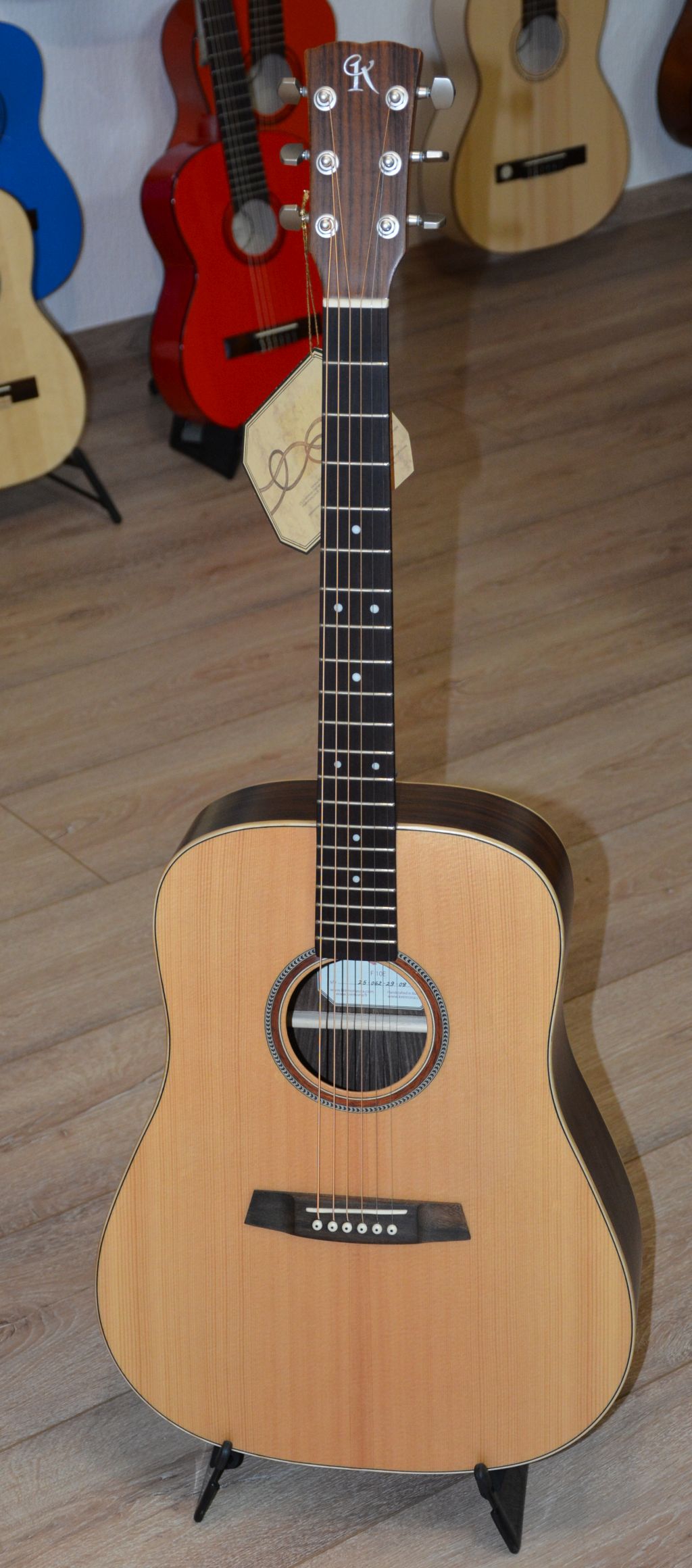 Kremona F-10E Elektro-Akustik Gitarre mit Tonabnehmer, Dreadnought
